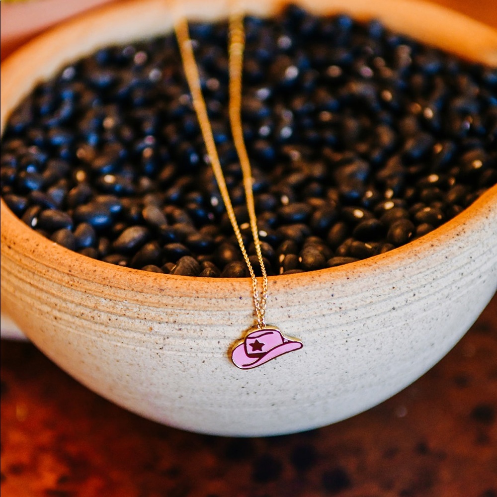 Retro Cowboy Hat Enamel Necklace